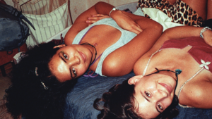 smiley-girls